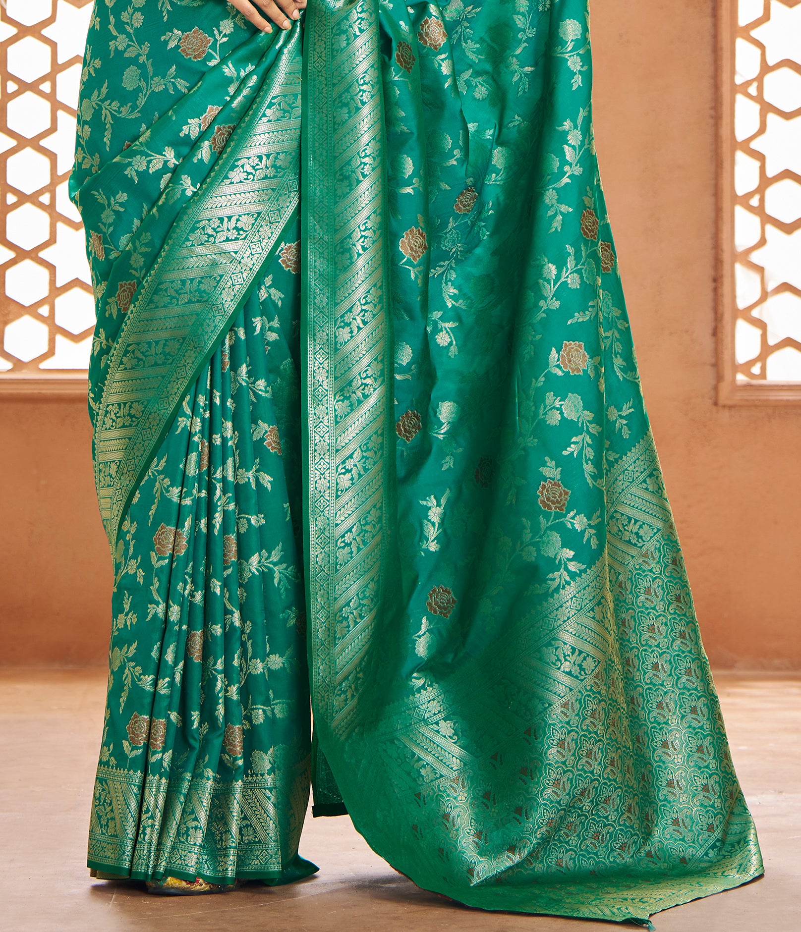 Elegant Green coloured 100% Pure Soft Banarasi Silk