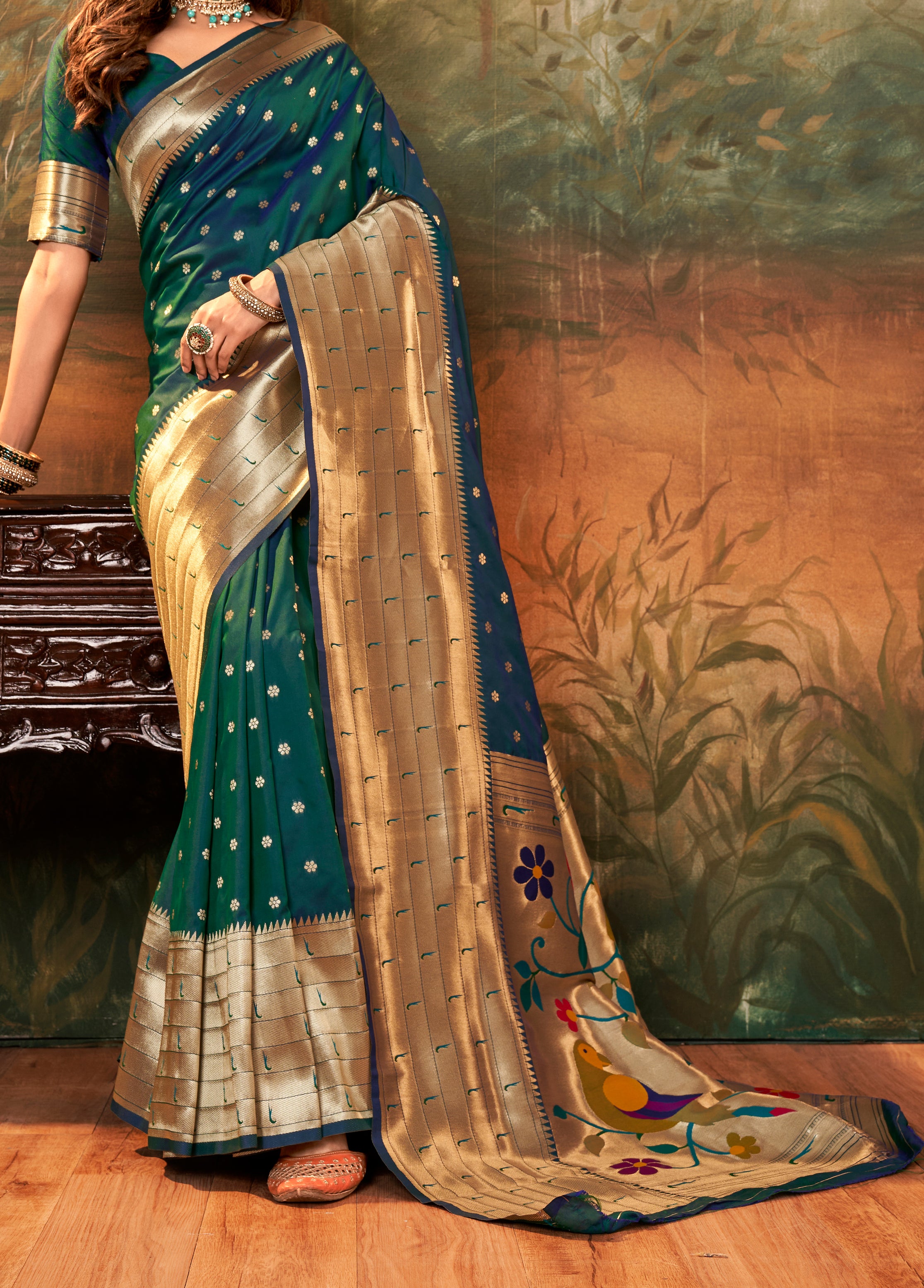 Citrusy Dark Green Pure Paithani Silk with Zari Weaving Saree