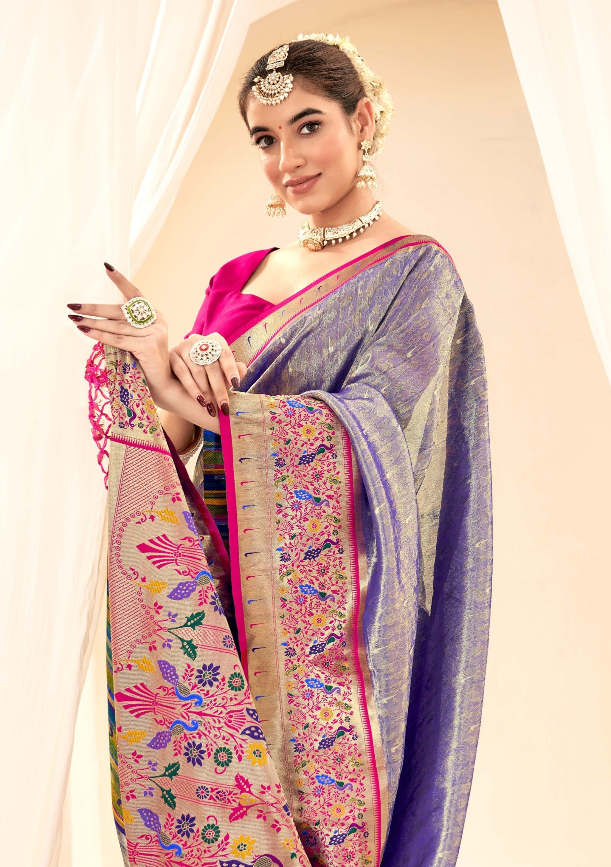 Elegant Lavender Zari Woven Banarasi Silk Saree