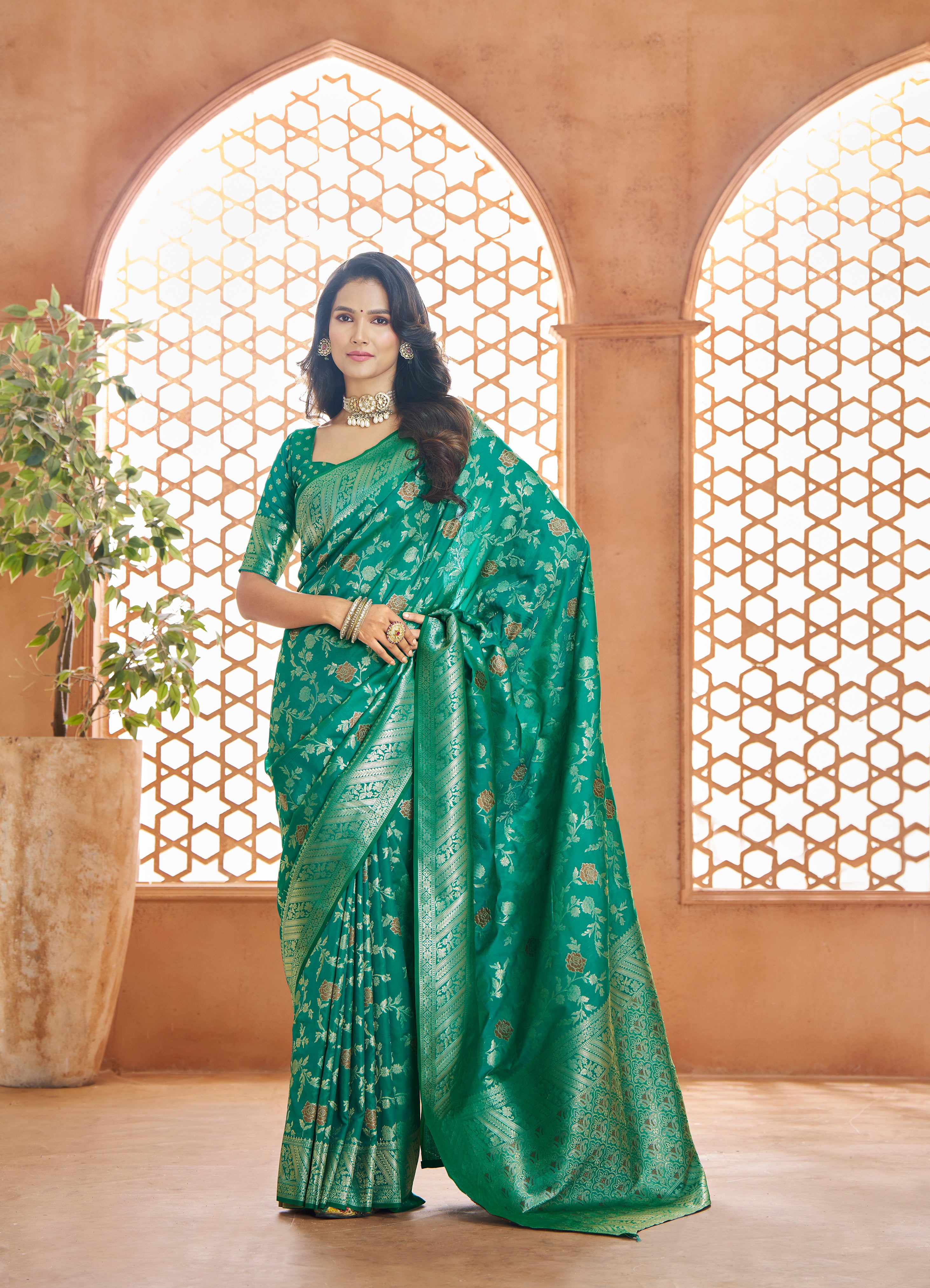 Elegant Green coloured 100% Pure Soft Banarasi Silk