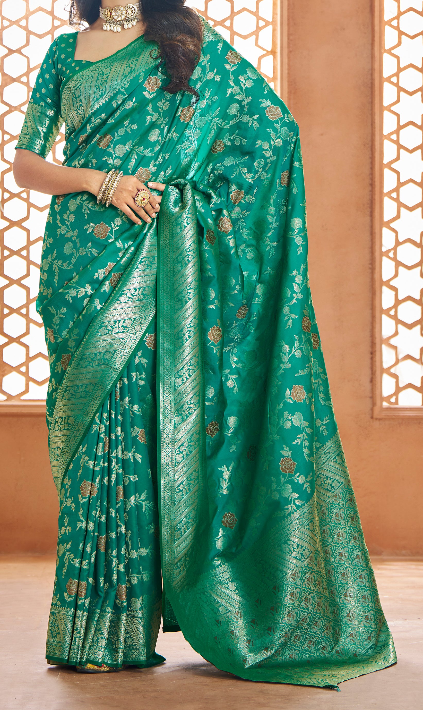 Elegant Green coloured 100% Pure Soft Banarasi Silk