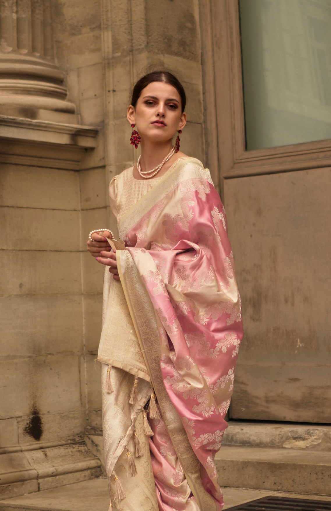 Exquisite Light Pink and Cream Banarasi Handloom Rangkat Weaving Saree