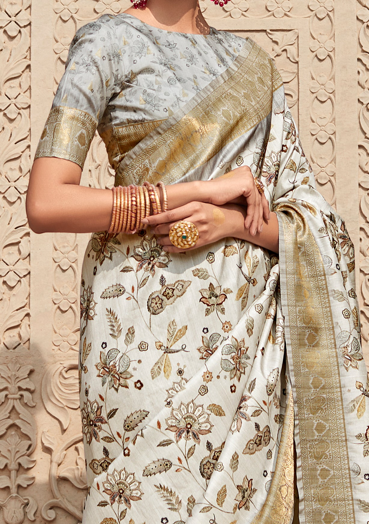 Efflorescence Off White Digital Printed Soft Silk Saree: