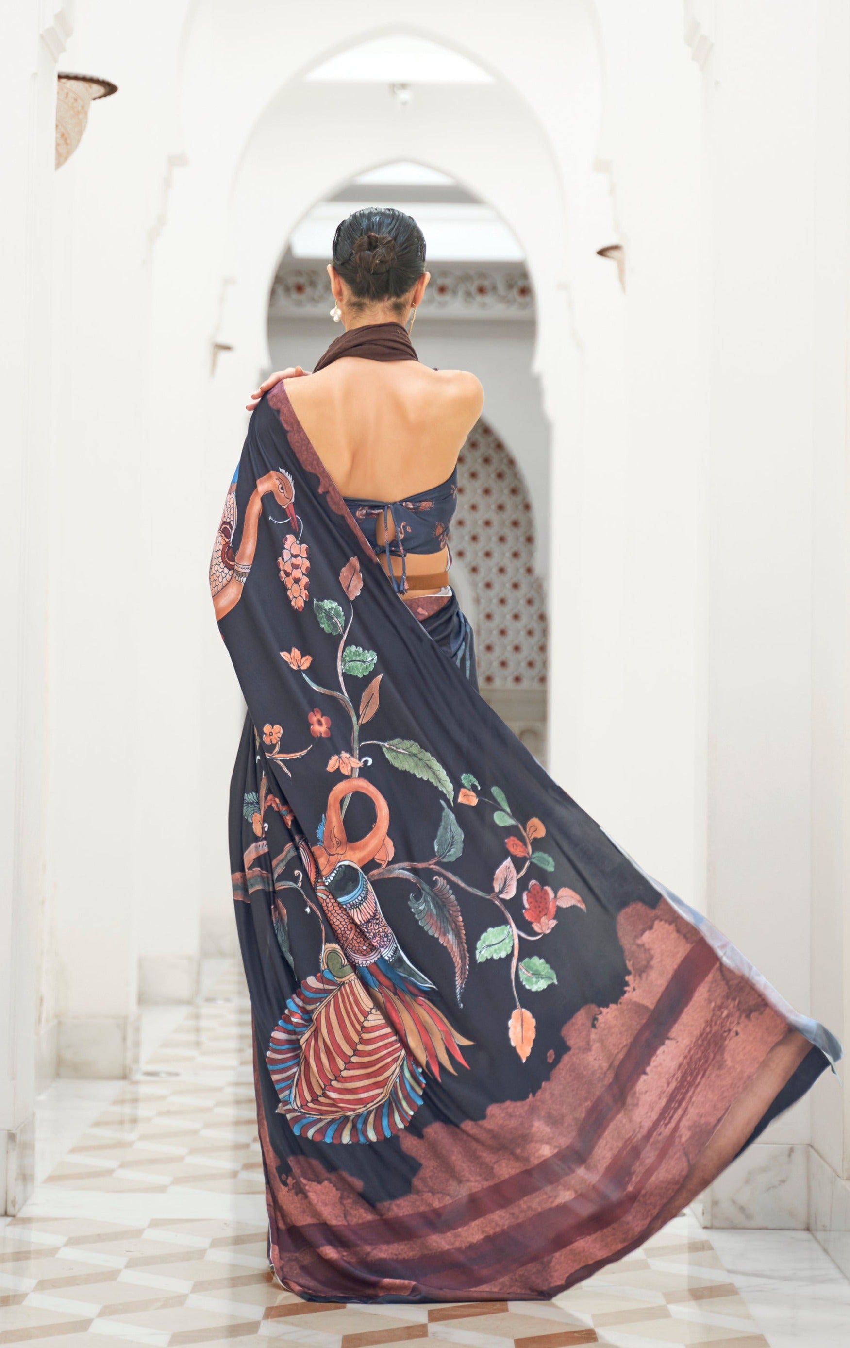 Sophisticated Grey Kalamkari Printed Crepe Saree