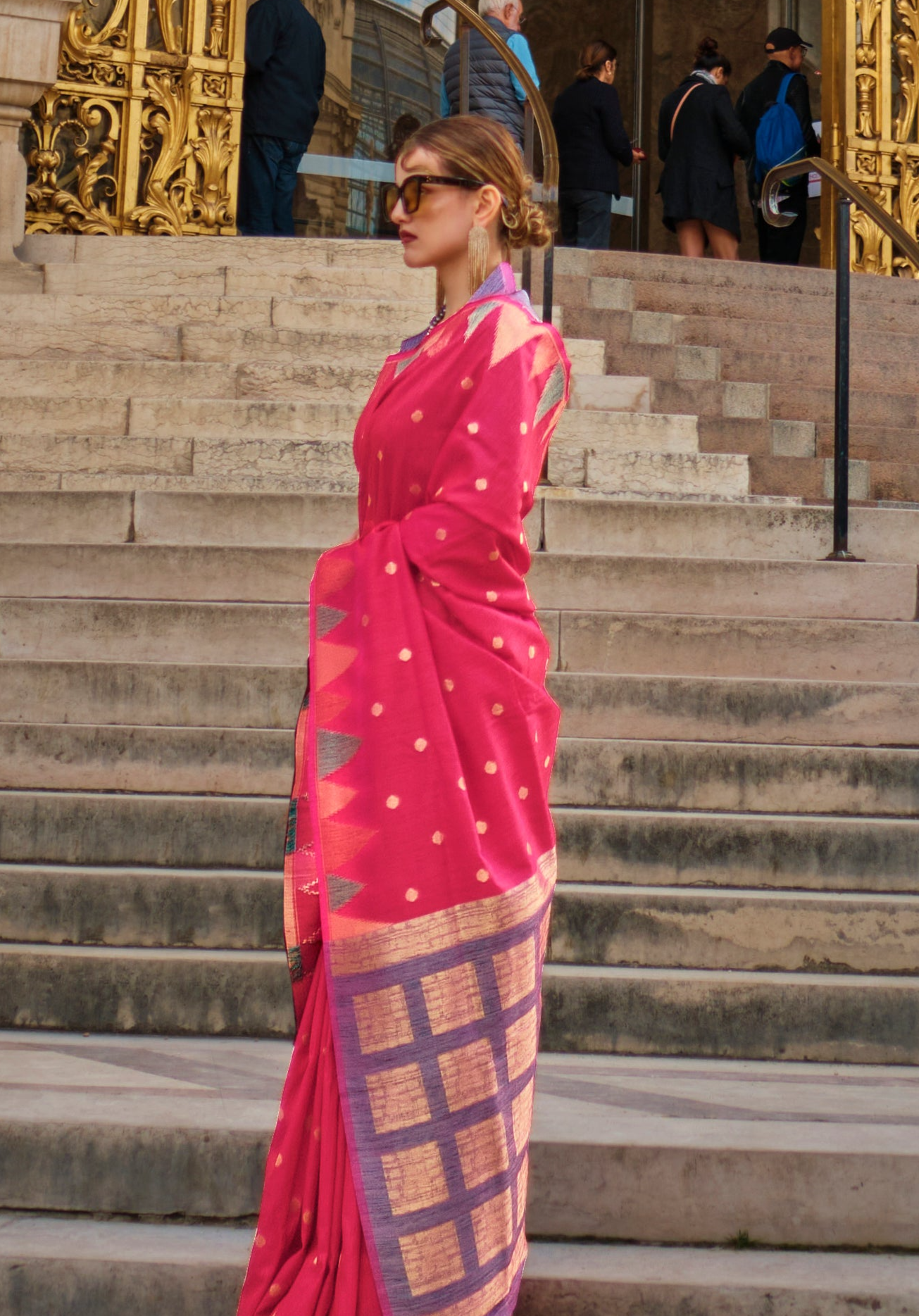 Elegant Pink Woven Khadi Temple Border Saree