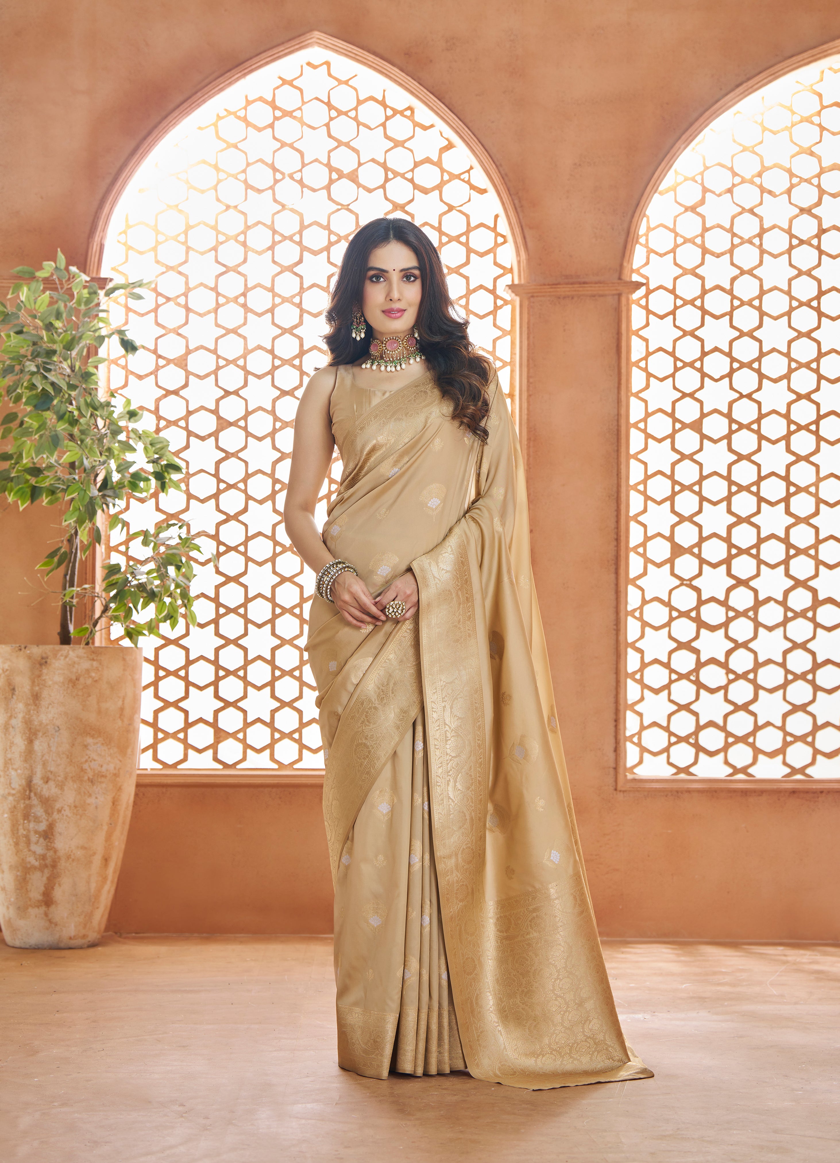 Elegant Golden coloured 100% Pure Soft Banarasi Silk