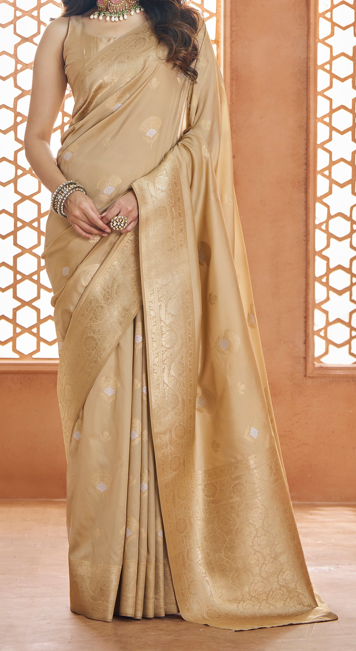 Elegant Golden coloured 100% Pure Soft Banarasi Silk