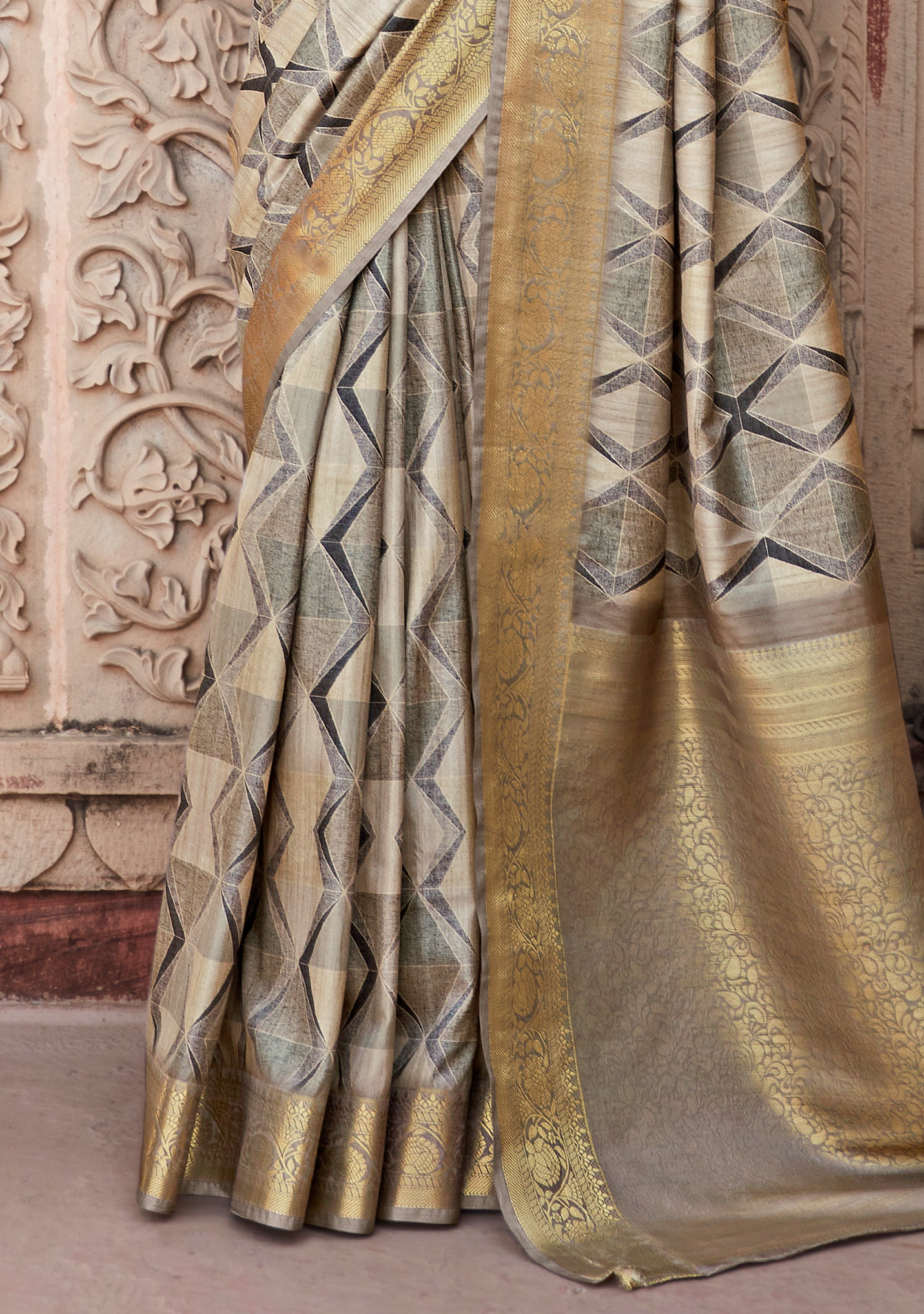 Silver Grey Handloom Banarasi Silk Saree