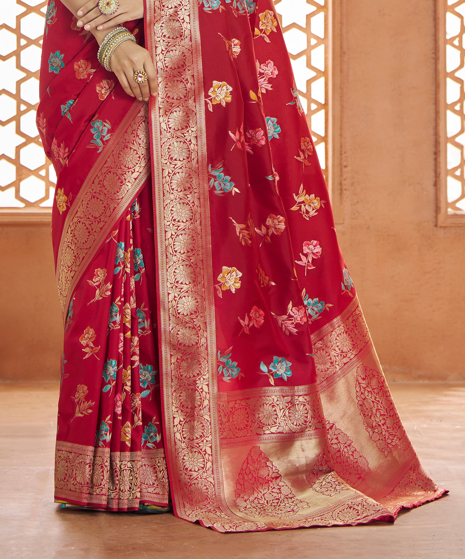 Elegant Red coloured 100% Pure Soft Banarasi Silk