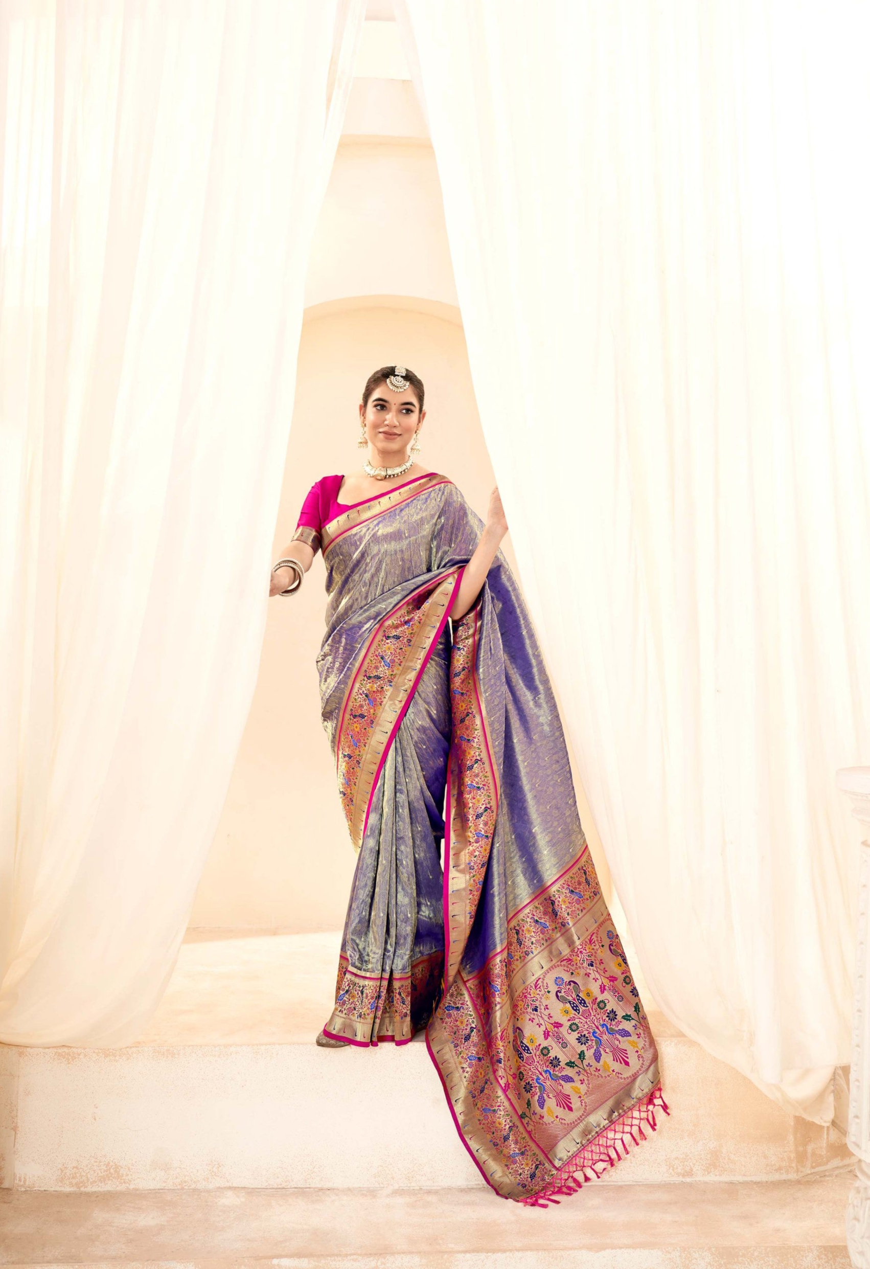 Elegant Lavender Zari Woven Banarasi Silk Saree