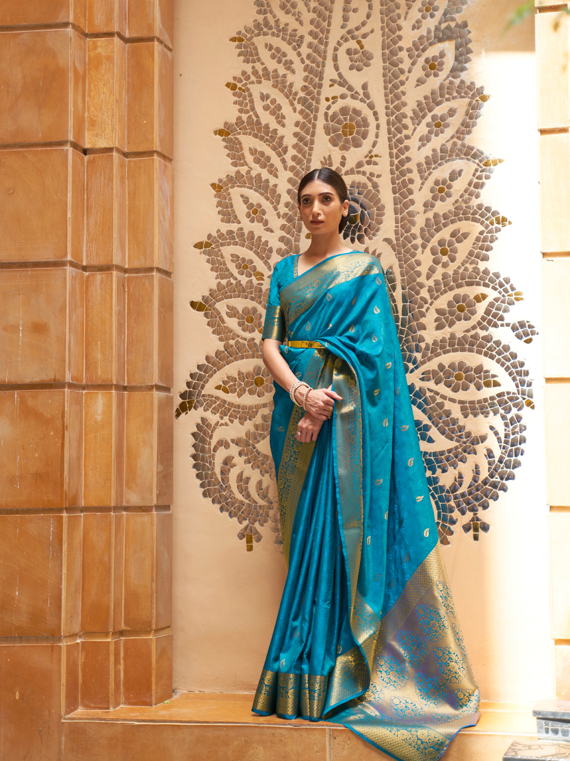 Bluebell Elegance Zari Woven Kanjivaram Saree