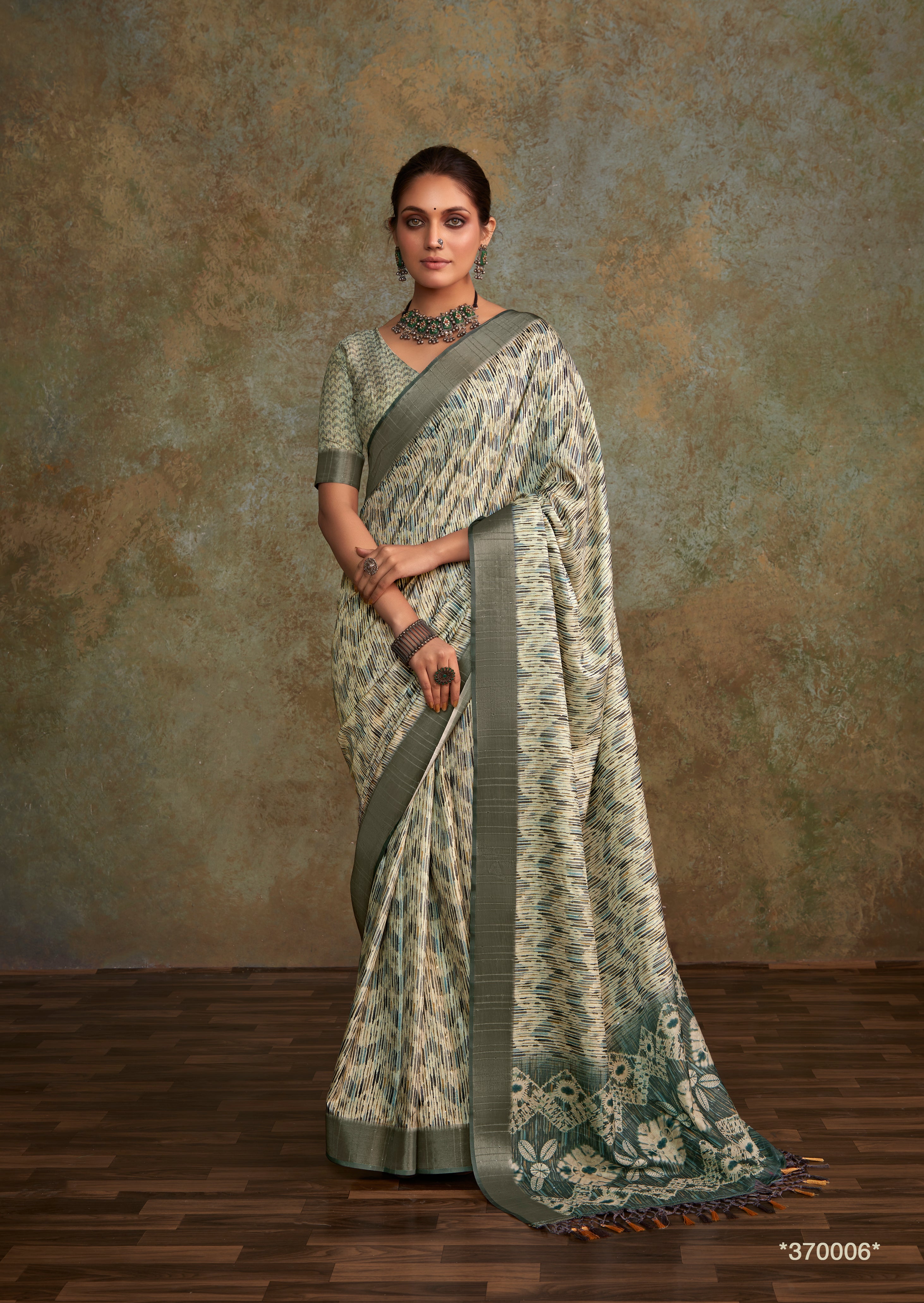 Elegant Dark Grey Banarasi Digital Printed Saree