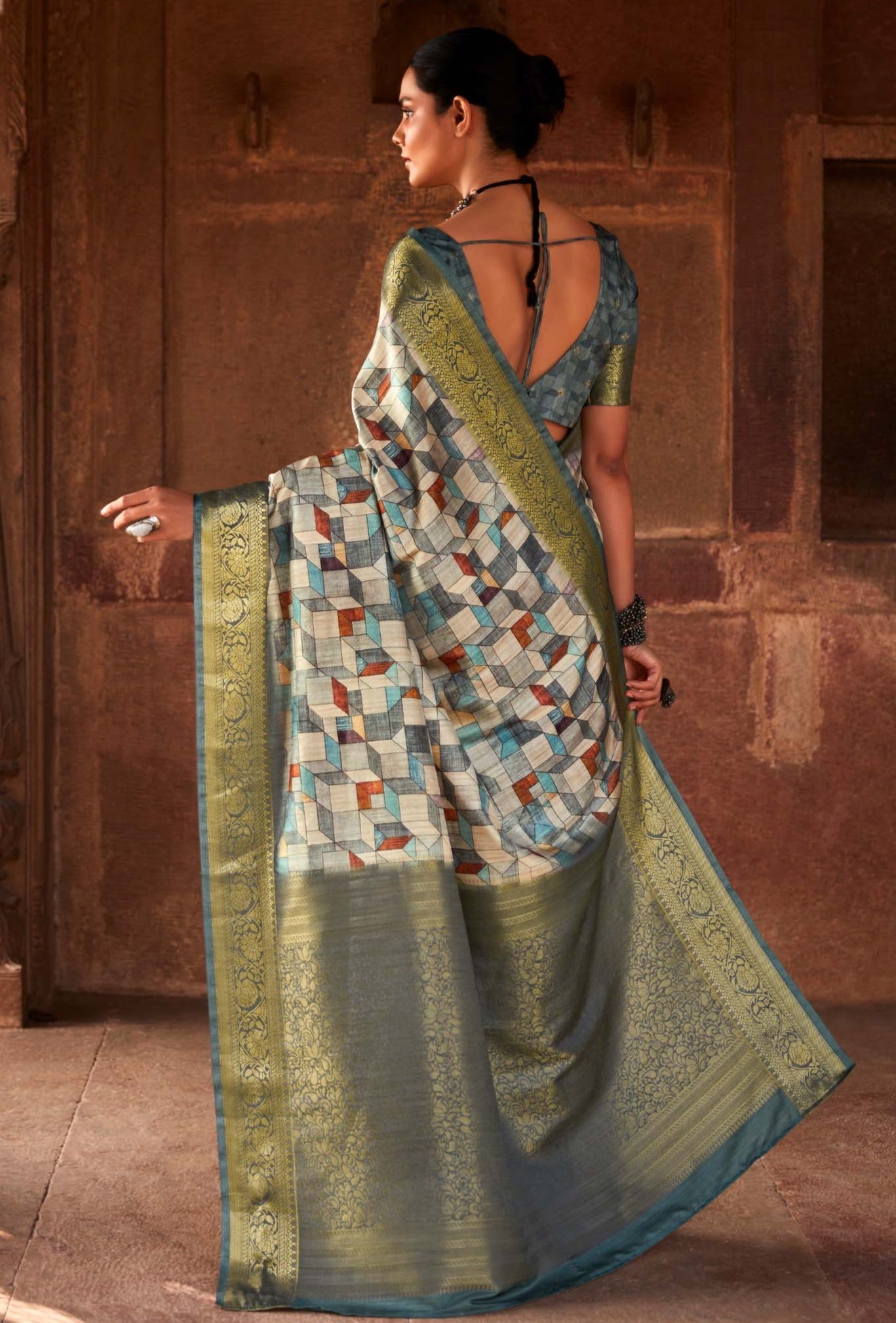 Alpine Green Handloom Banarasi Silk Saree