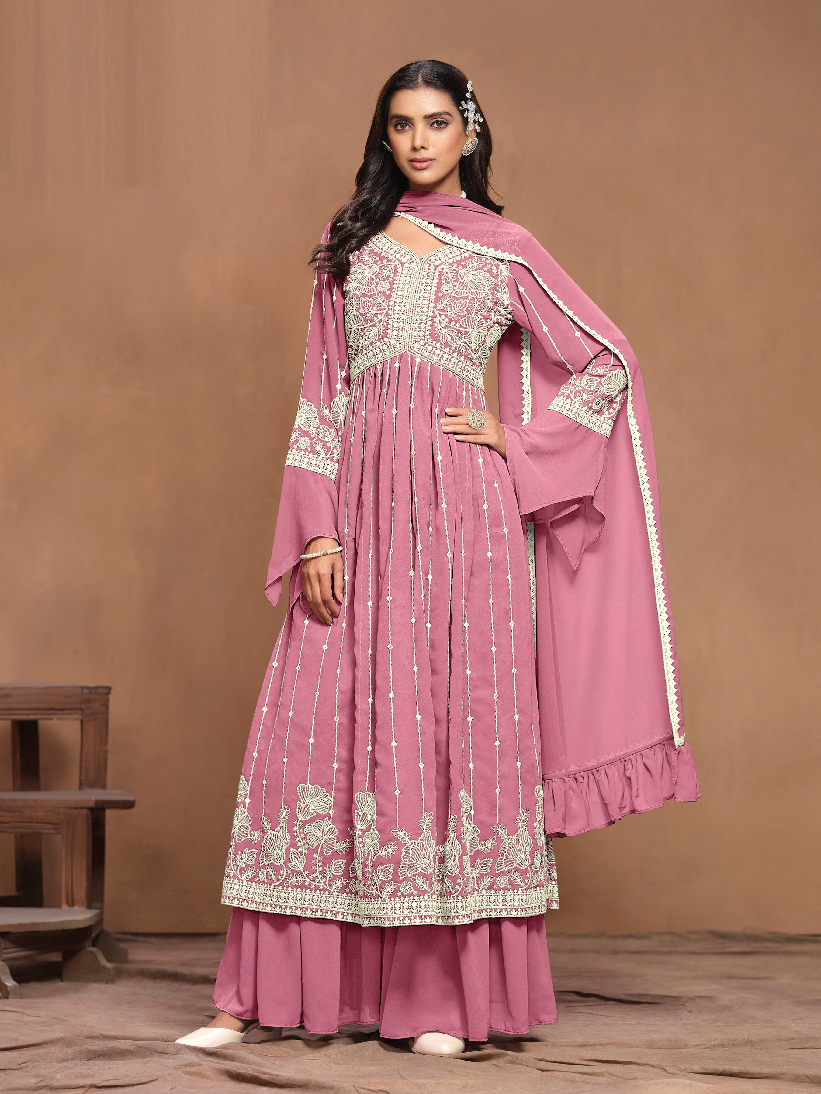 Pink Georgette Thread Work Salwar Kameez