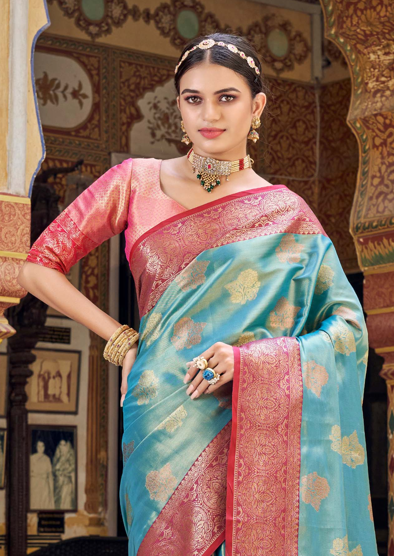 Ethereal Symphony Dual Tone Blue and Pink Banarasi Silk Saree