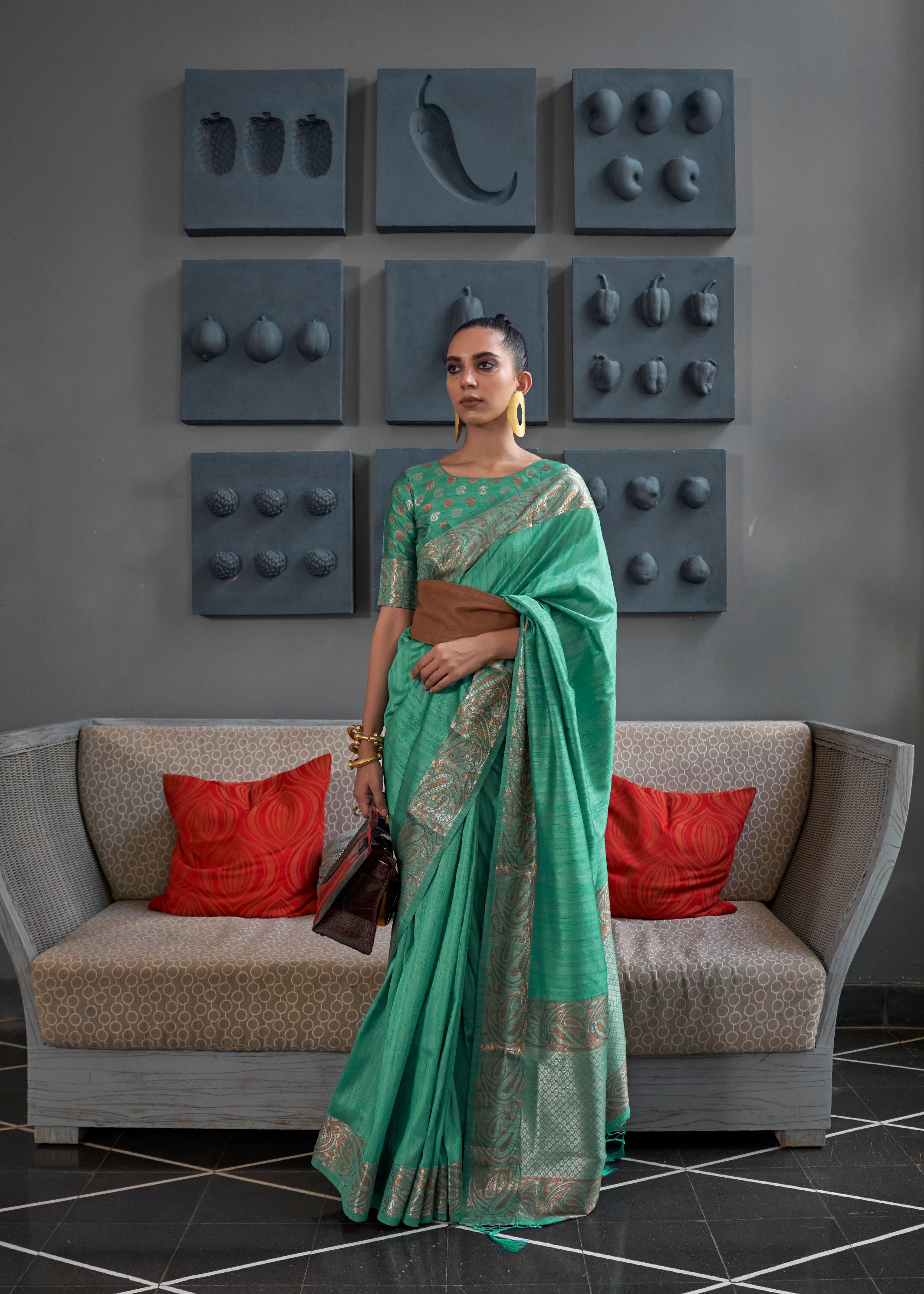 Verdant Dark Green Woven Brocade Tussar Silk Saree