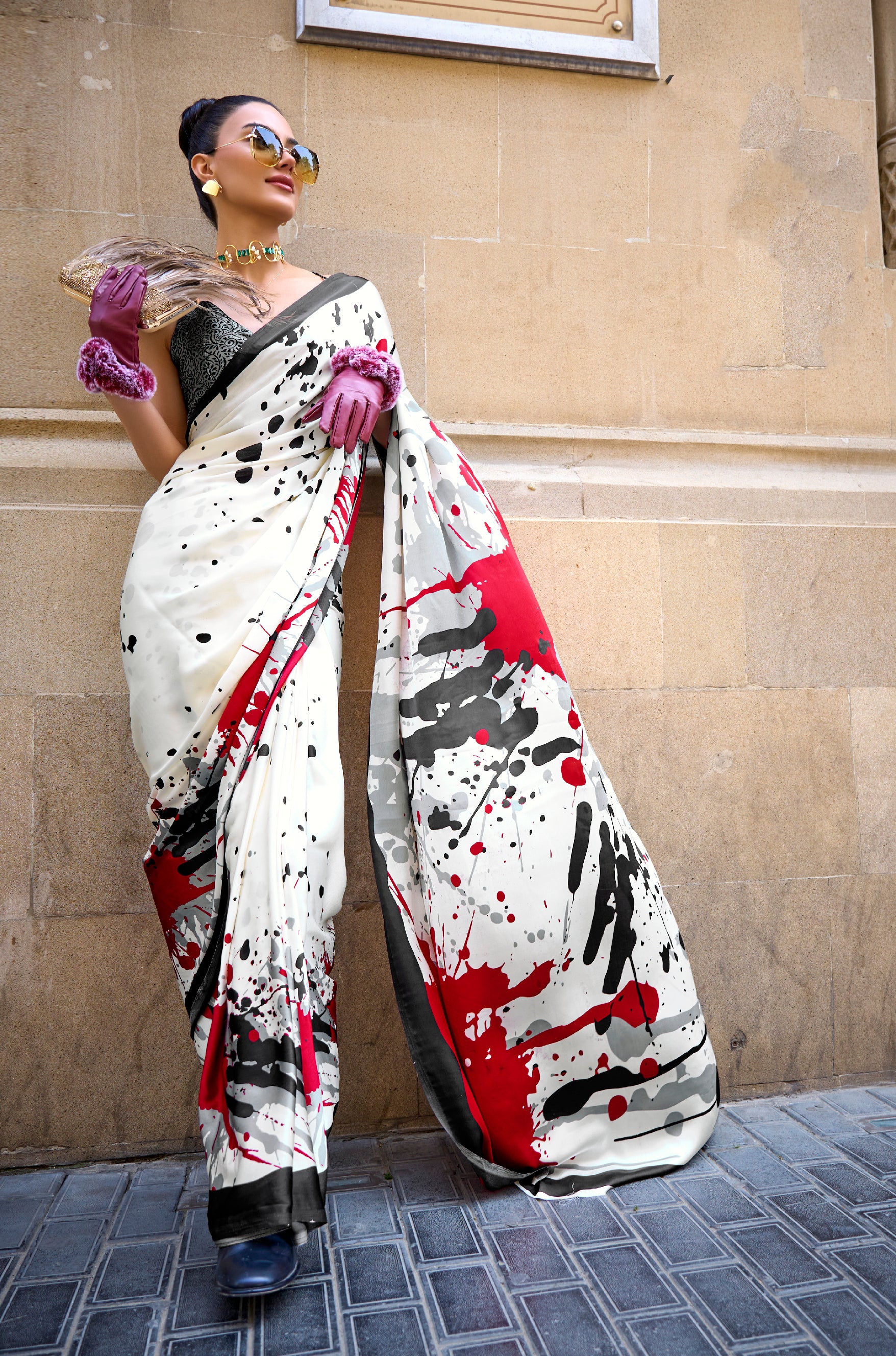 Elegant White Woven Lucknowi Chikankari Saree