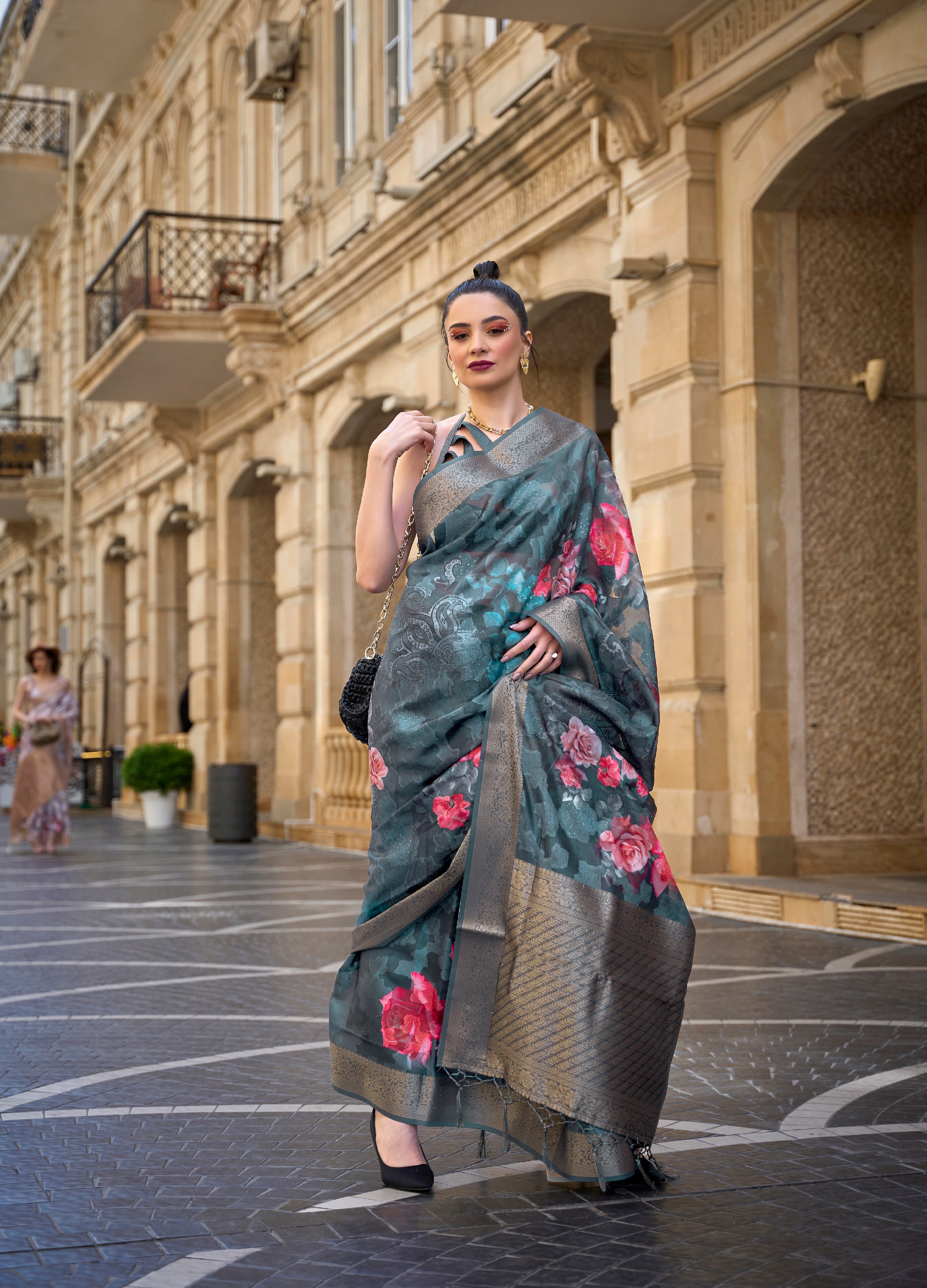 Royal Blue Majesty Navy Blue Handloom Poly Brasso Saree