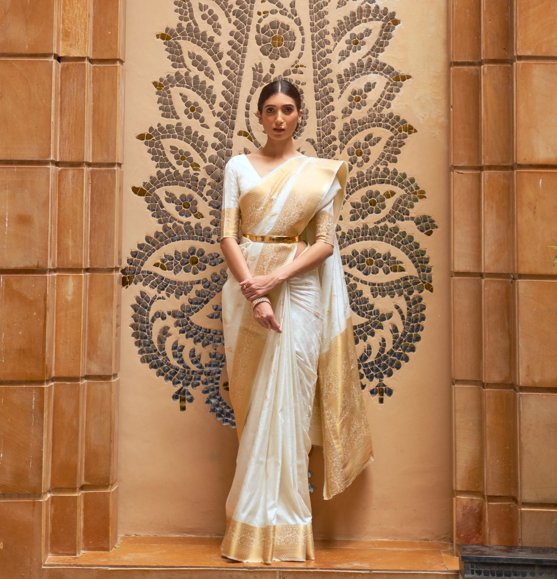 Espresso White Zari Woven Kanjivaram Saree