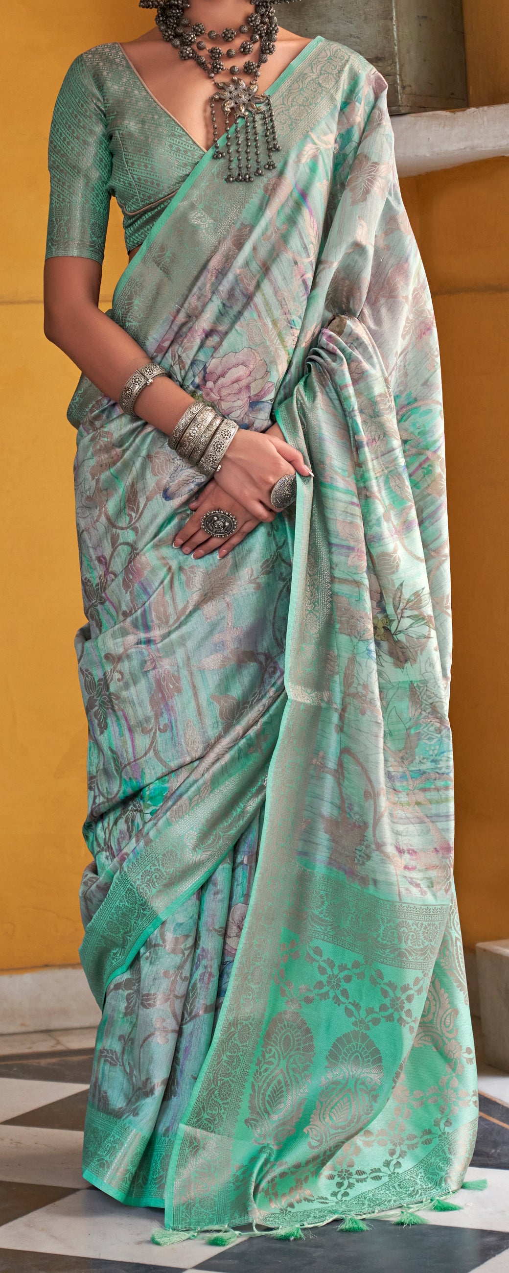 Tale Green Soft Cotton Silk With Floral Digital Print Saree