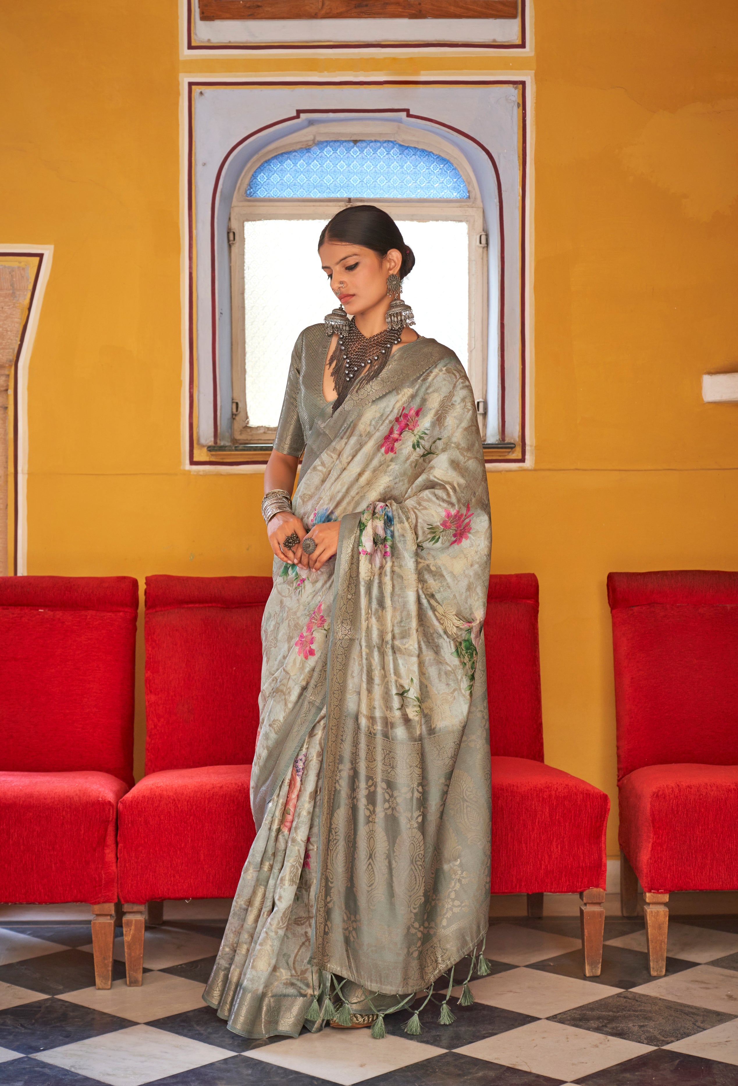 Grey Soft Cotton Silk With Floral Digital Print Saree