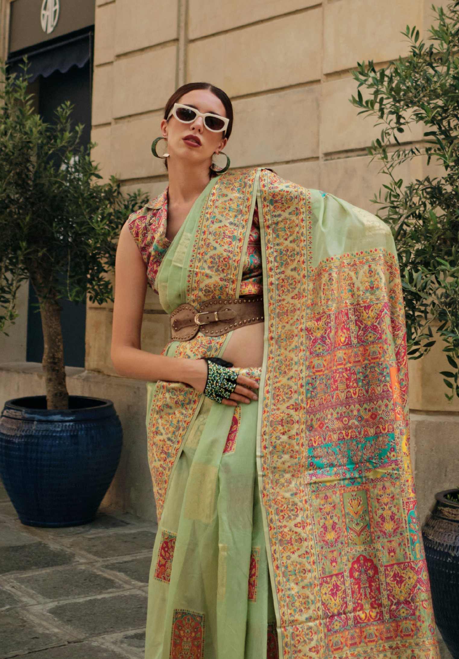 Elegant Mint Green Kashmiri Jamewar Handloom Saree