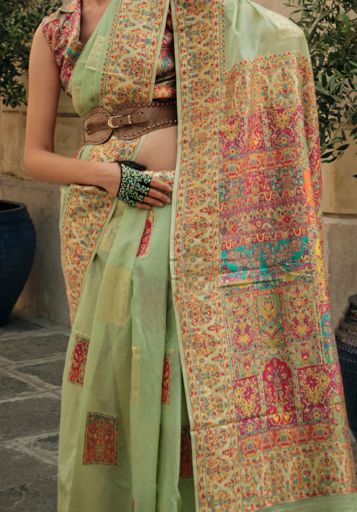 Elegant Mint Green Kashmiri Jamewar Handloom Saree