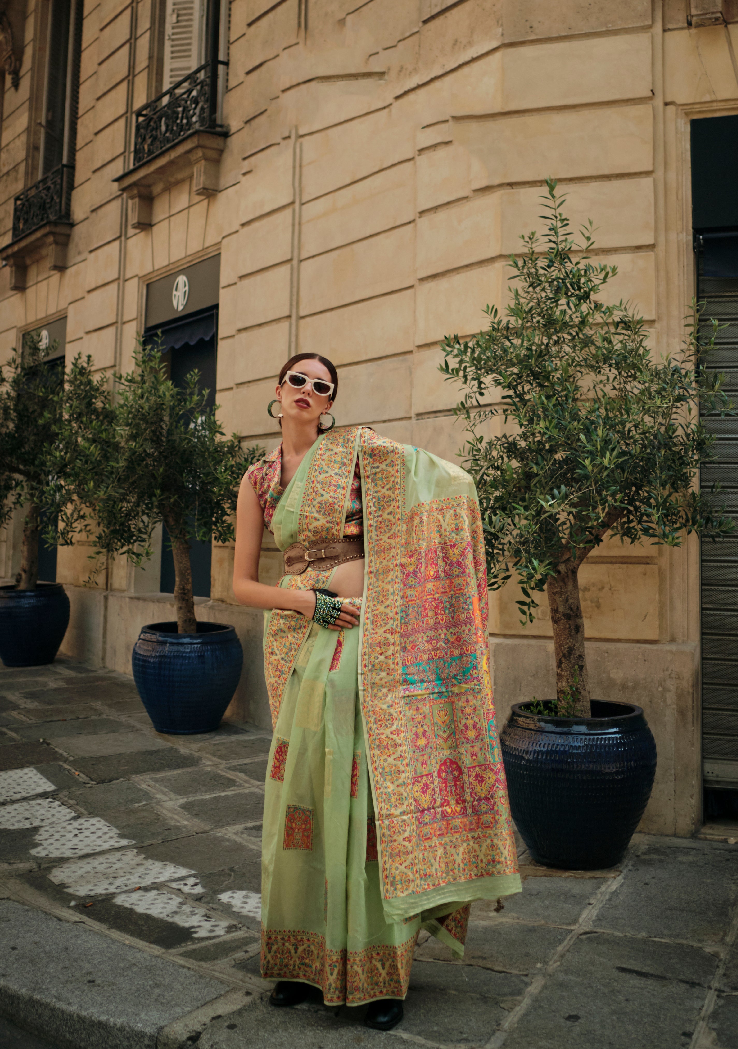 Elegant Mint Green Kashmiri Jamewar Handloom Saree