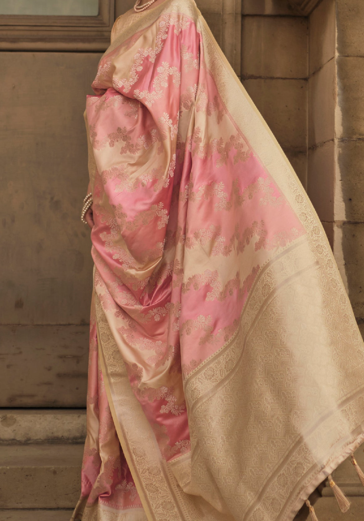 Exquisite Light Pink and Cream Banarasi Handloom Rangkat Weaving Saree