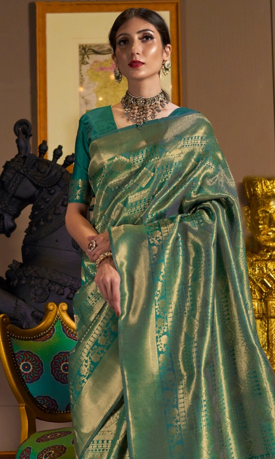 Verdant Green Kanjivaram Silk Saree: Nature's Elegance Woven in Green