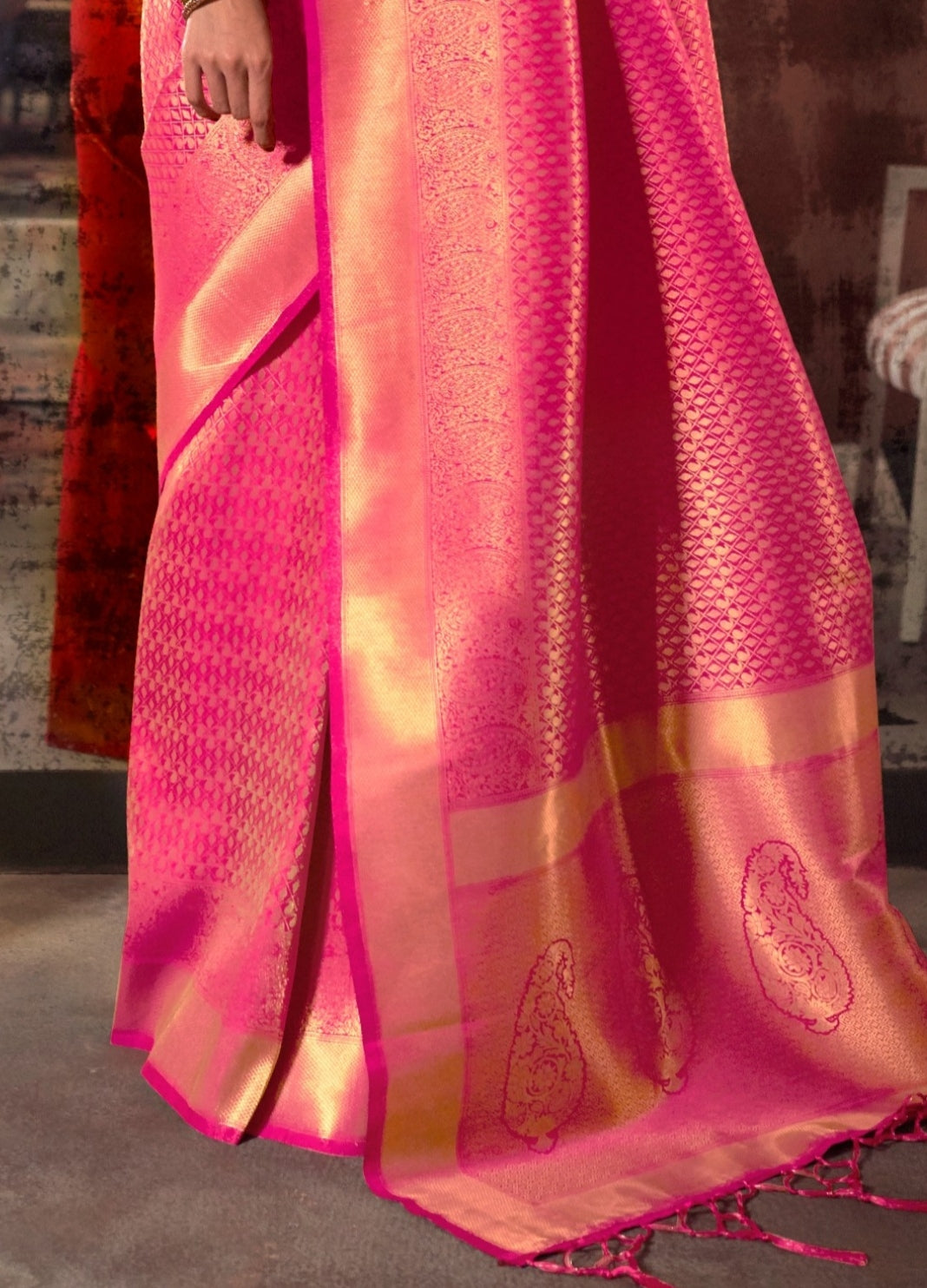 Pink Petal Kanjivaram Silk Saree: Elegance in Rose Pink