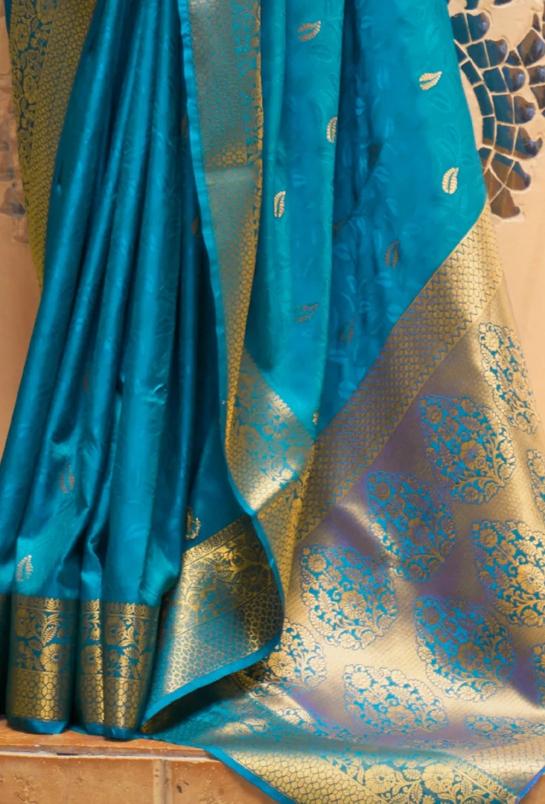 Bluebell Elegance Zari Woven Kanjivaram Saree