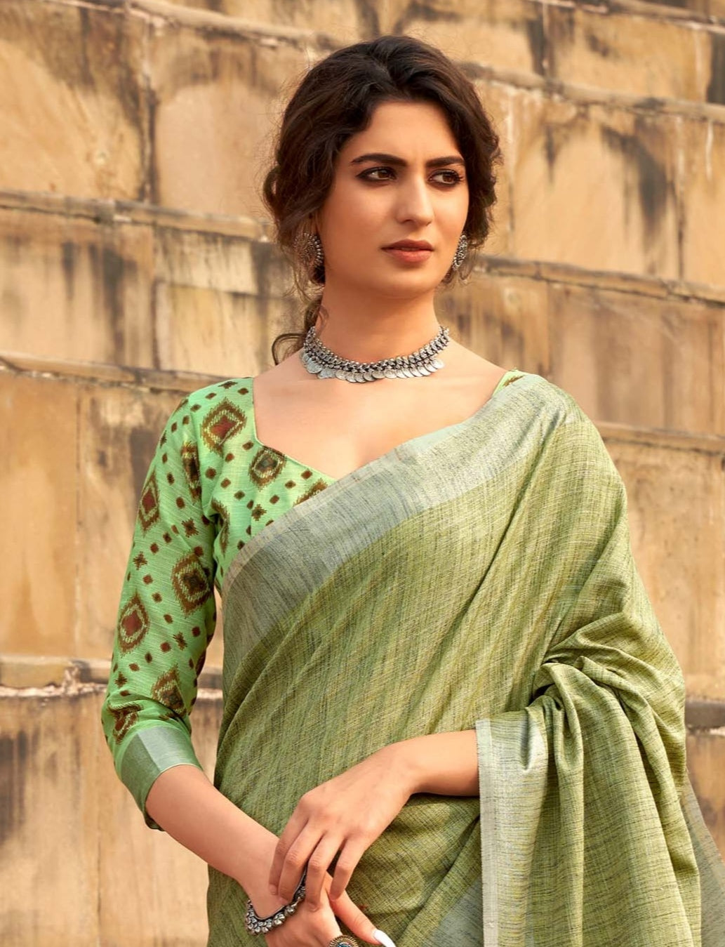 Refreshing Pistachio Green Soft Linen Silk Saree