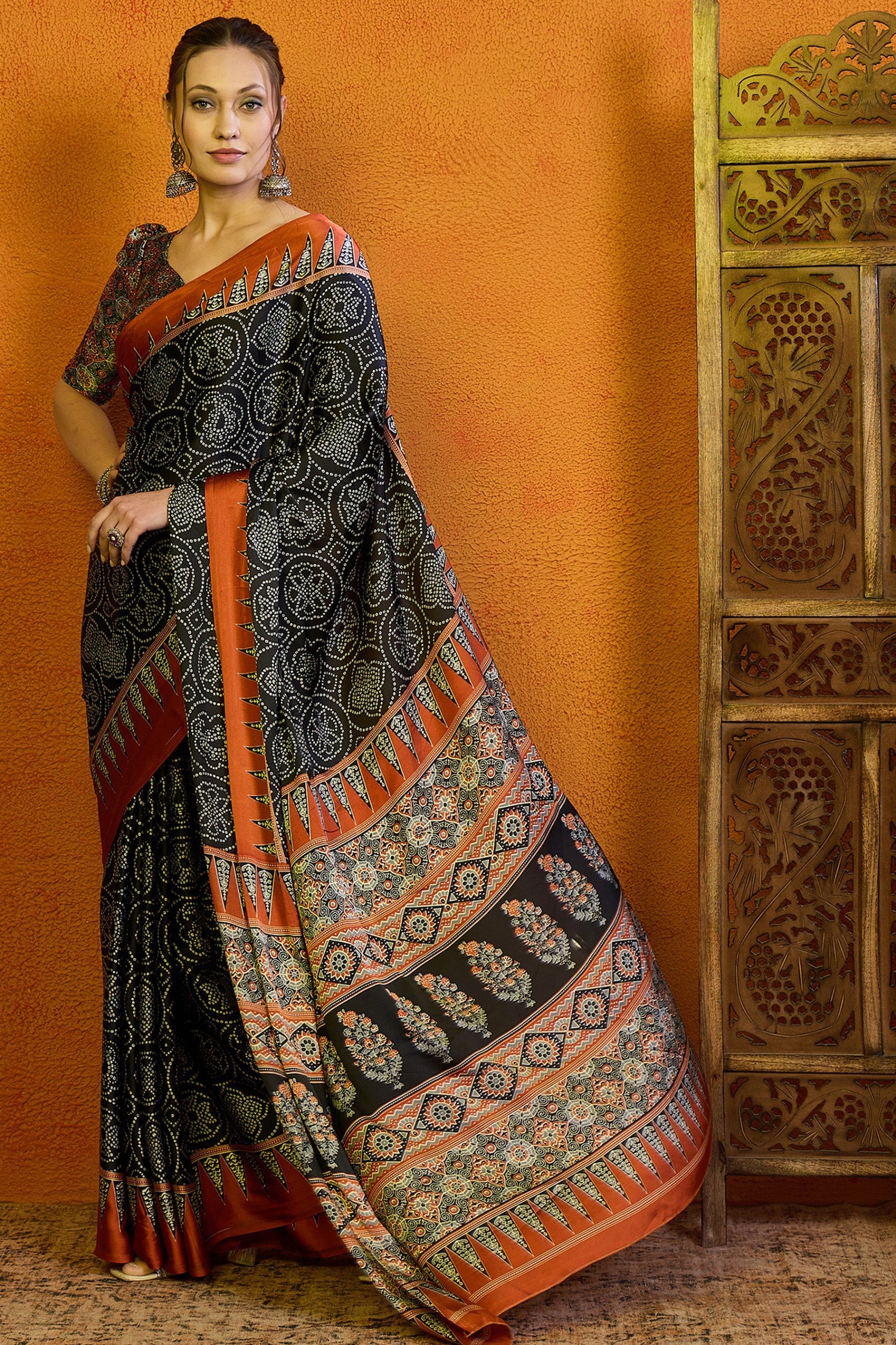 Sleek Black Kadali Saree